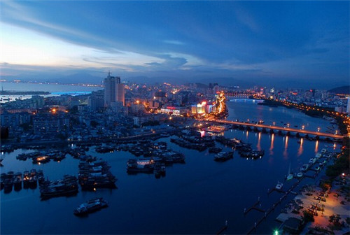 开自助火锅店设计方案，自助火锅开店策划